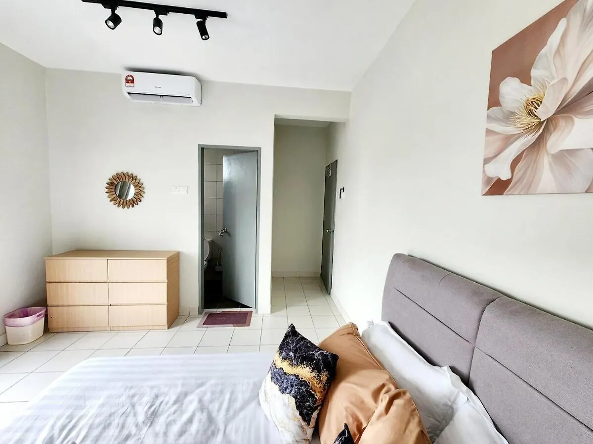 3Km To Jonker Street Malacca B1010